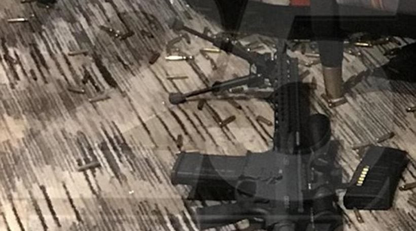 Μακελειό Λας Βέγκας: Δεκάδες αυτόματα όπλα, στρατιωτικά τυφέκια και πυρομαχικά – Σχεδιασμένο το αιματοκύλισμα (εικόνες)